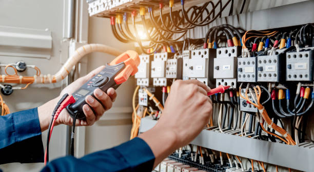 Best Commercial Electrician Services  in Fitchburg, MA